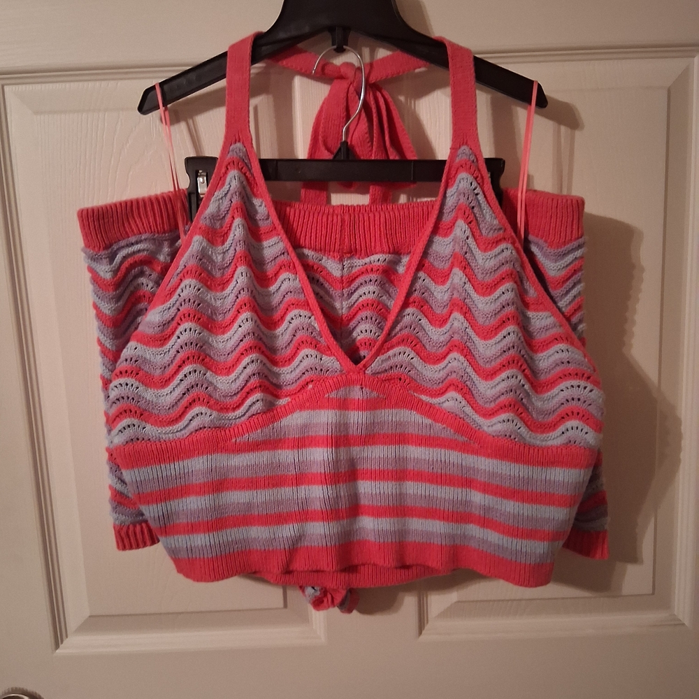 No Boundaries Coral and Light Blue Knit Crop Top